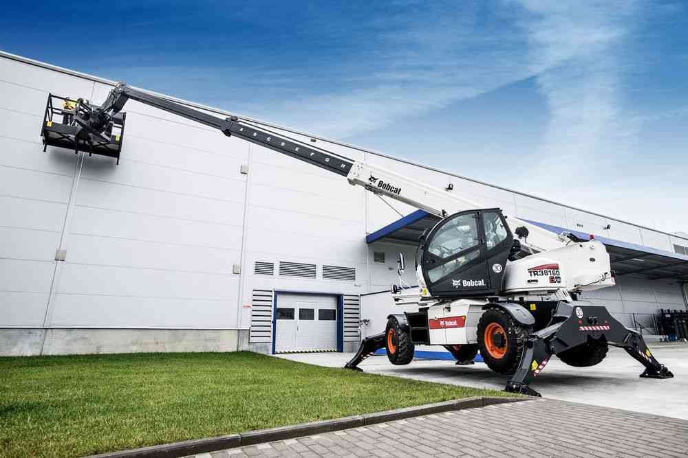 Телескопический погрузчик с поворотной башней Bobcat TR38160