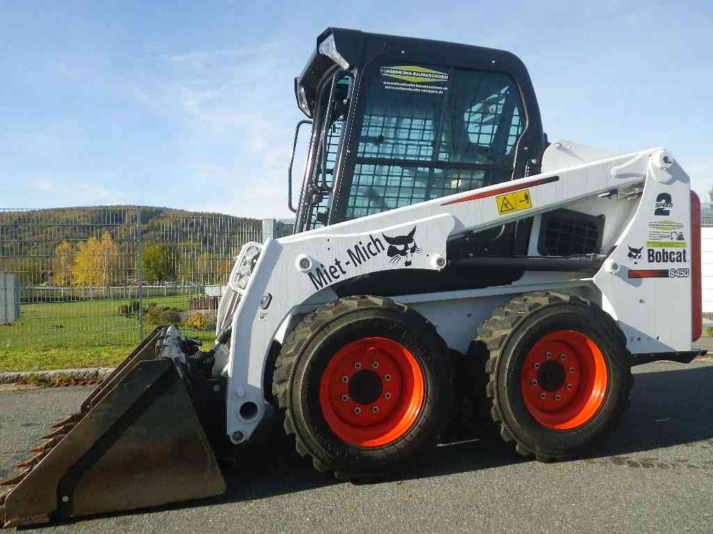 Колесный мини-погрузчик Bobcat S450